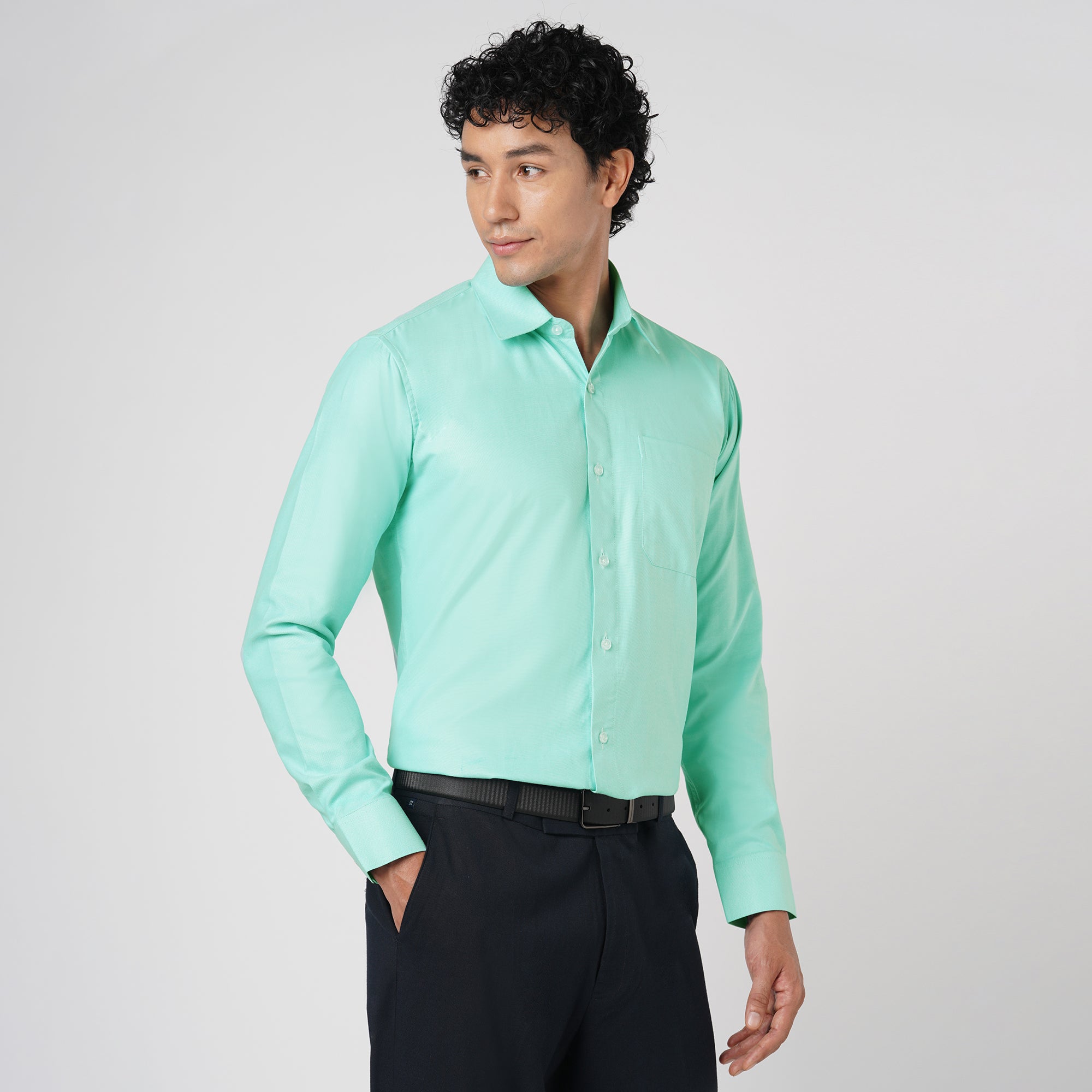 MID-SPRING GREEN SOLID OXFORD SHIRT